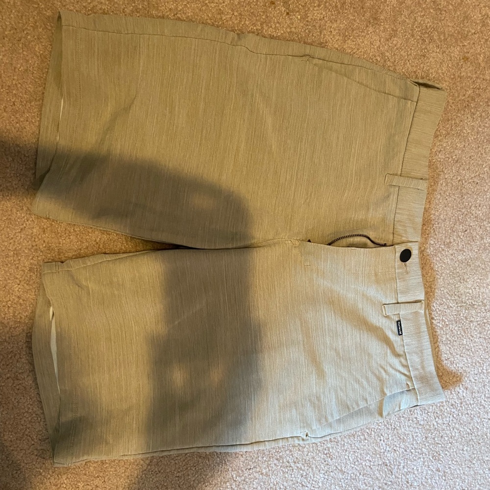 Hurley khaki shorts